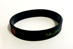 Silikonový náramek SKOKANI – černý